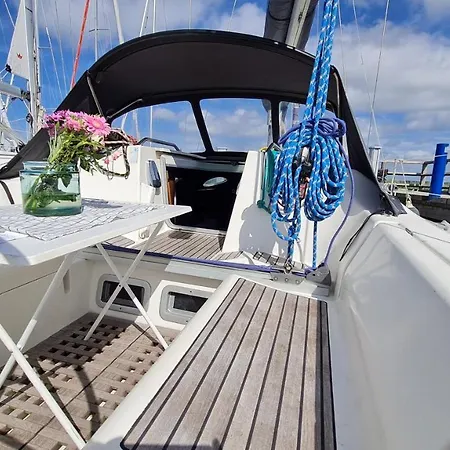 Romantische Segelyacht Auf Hiddensee Vitte